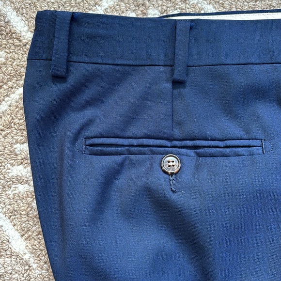 Suitsupply Napoli Mid-Blue Suit in VBC Wool (40L, 32” Waist / 32” Inseam) - Picture 5 of 12